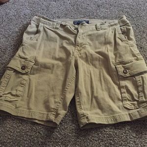 Men’s American eagle classic cargo shorts 36